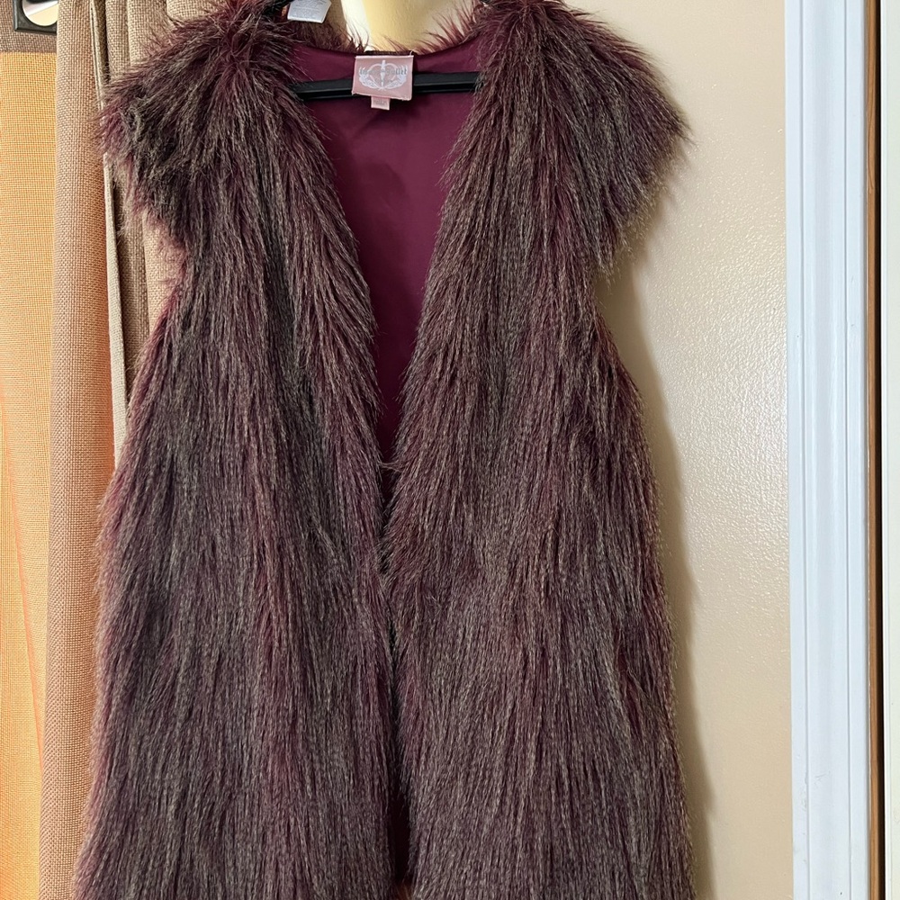 Romeo And Juliet purple faux fur.